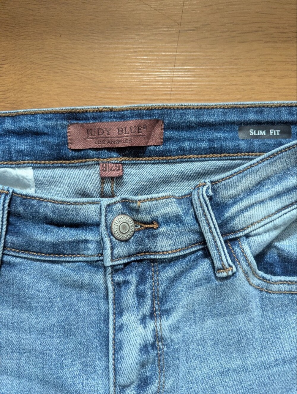Judy Blue Slim Fit Womens Jeans - Med Wash